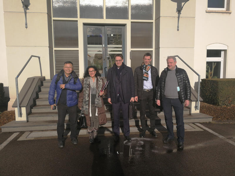 法鋼領(lǐng)導同迪林根領(lǐng)導合影